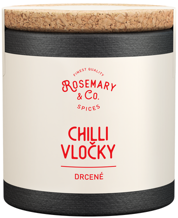 Behälter mit Korkdeckel, beschriftet mit "Rosemary & Co. Spices Finest Quality Chilli Vločky Drcené".all3
